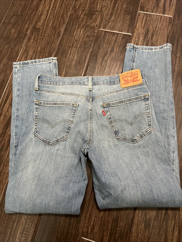 EUC Men Levi Strauss 541  Light Wash Denim Jean 32W 34 L