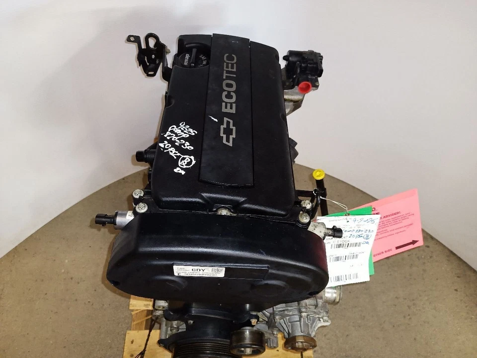 1.8L Engine opt LWE from 2014 Chevy Cruze VIN G 8th Digit [96,010 miles] 2066202 Foto 2 de 4