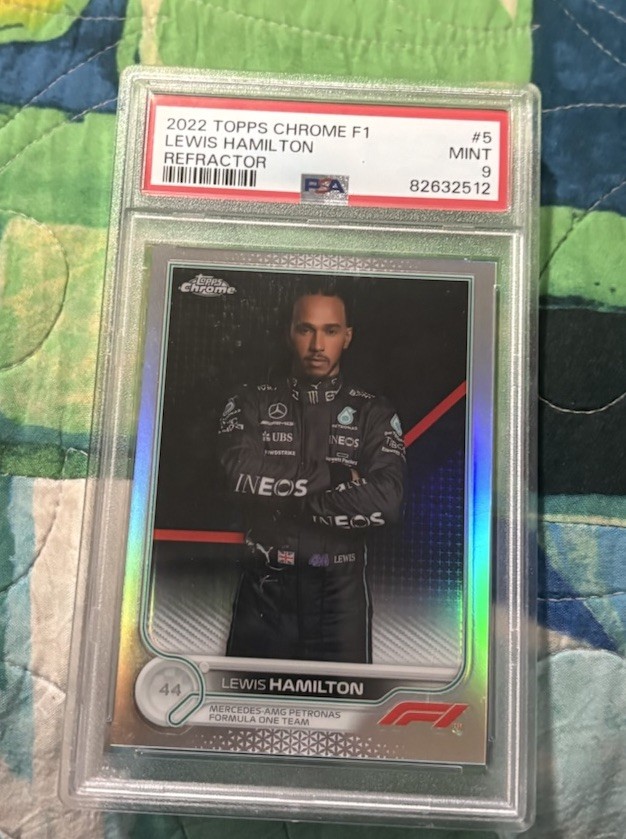 LEWIS HAMILTON Mercedes 2022 Topps Chrome F1 REFRACTOR #5 PSA 9 Mint ▫️⚫️⭐️⭐️ view 2