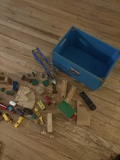 VTG HUGE 100 Pcs THOMAS THE TRAIN CLICKETY CLACK WOODEN Set w/Storage Box