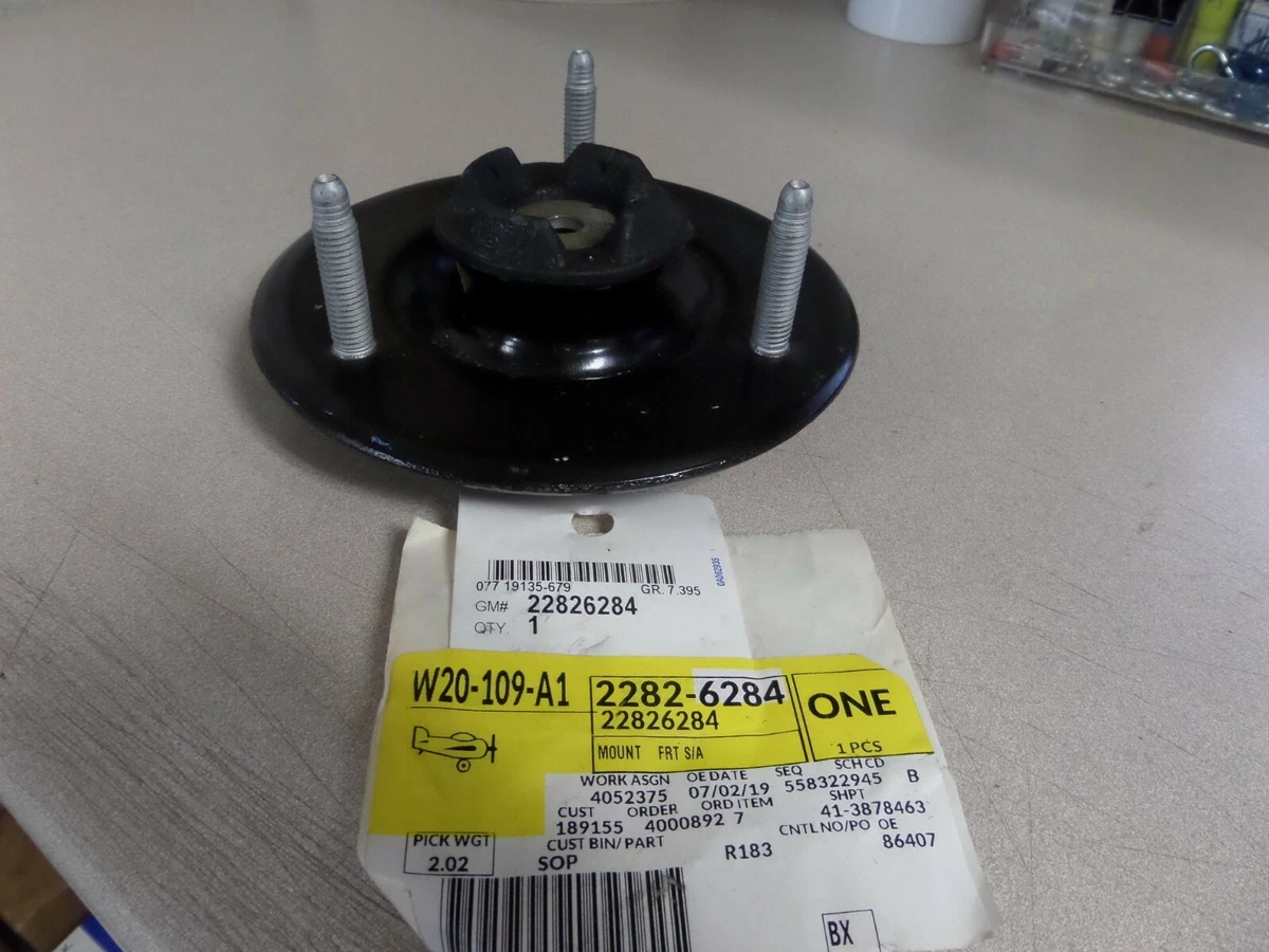 NOS GM Front Suspension Strut Mount 2015-2020 Chevrolet Escalade 