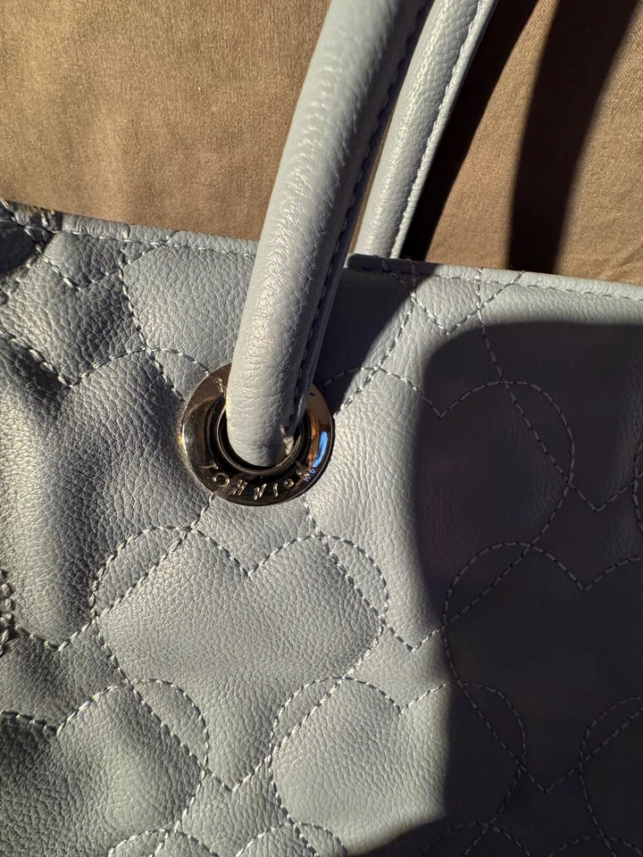 Bolso de Hombro Betsey Johnson Acolchado Corazones Grande Azul Polvo Foto 4 de 4