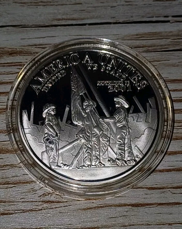 9/11 Remembrance Silver Coin September 11 NY Twin Towers USA 25th