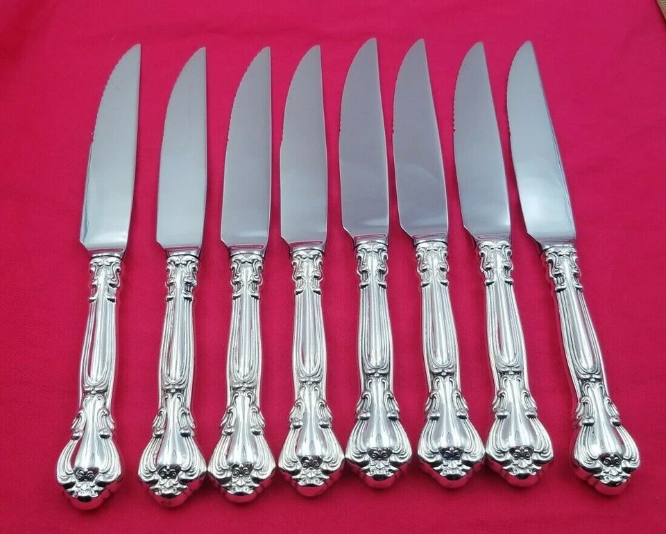 8 cuchillos para carne dentados con mango de ley Chantilly by Gorham hechos a medida Foto 2 de 4