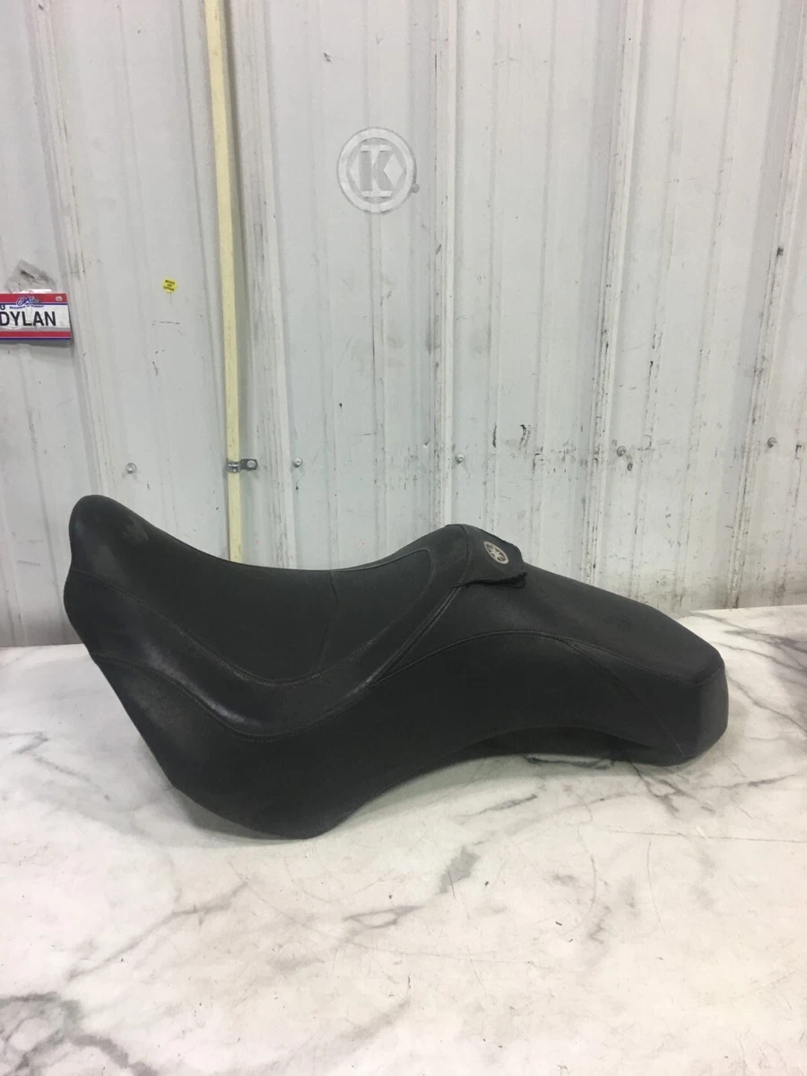 09 Yamaha XV 1900 XV1900 CU Raider seat