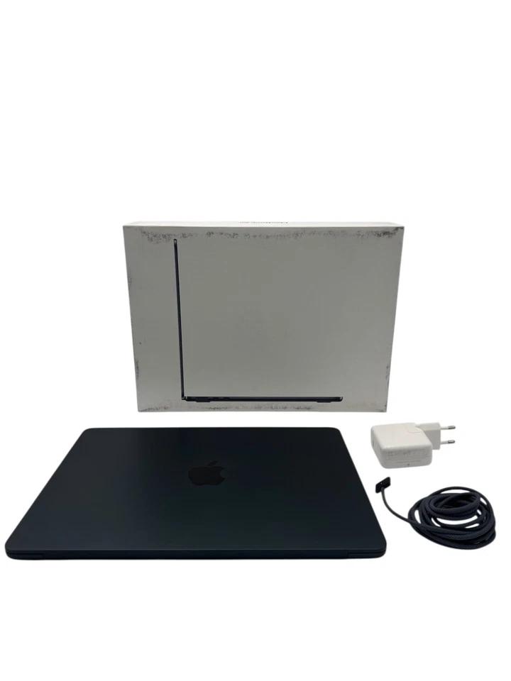 MacBook Air 13 M3 8C CPU 8C GPU 8GB 256GB Mitternacht QWERTZ MwSt 100% Charge