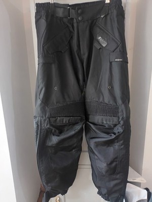 Motorradhose der Marke Tuzo ft Cordura Stoff und Schutzeinsätze.Herren Uk42