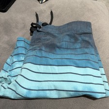 O'Neill Men's swim trunks - striped blue Board Shorts, Size 38
