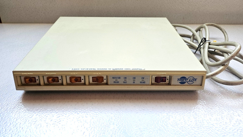 Tripp Lite CCI (6) PLUS Transient Voltage Surge Suppressor 6 Outlet