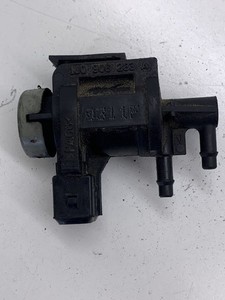 Volkswagen Golf IV 2002 Diesel 81kW Turbolader Druckwandler Magnetventil DRA8976