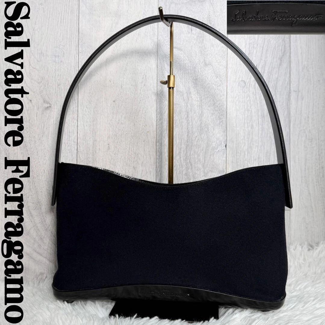 バッグ Salvatore Ferragamo Wool Knitted Bag Salvatore Ferragamo Wool Exterior Bags & Handbags for Women for