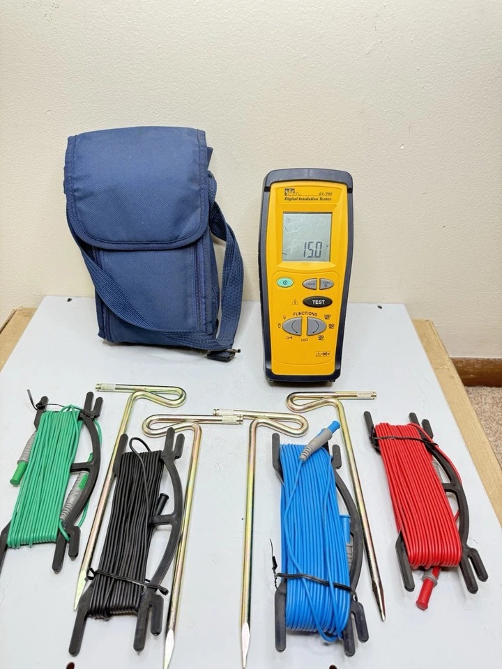 Testador de isolamento digital portátil IDEAL 61-795 serviço geral  - Imagem 2 de 4