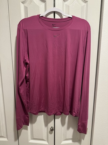 Nike Women’s Dri Fit Long Sleeve Workout Shirt XL