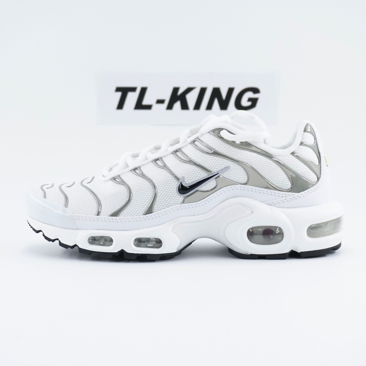 Nike WMNS Air Max Plus SE TN Tuned Air White Metallic Silver