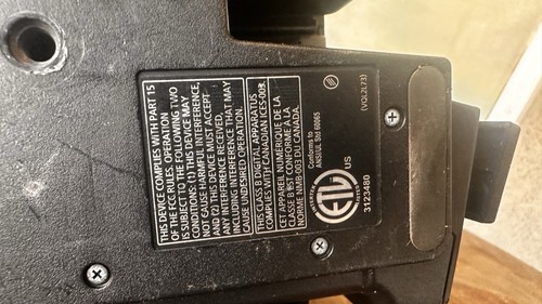 Panasonic AG-AF100P AVCCAM HD Professional Video Camcorder Micro Four Thirds - Picture 6 of 11