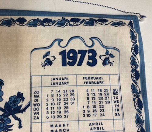 Vintage 1973 Linen Cloth Dutch Calendar Delft Blue Birds Hanging 27 X 15 - Picture 2 of 6