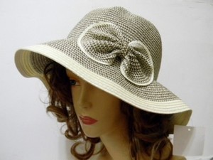 spring floppy hat
