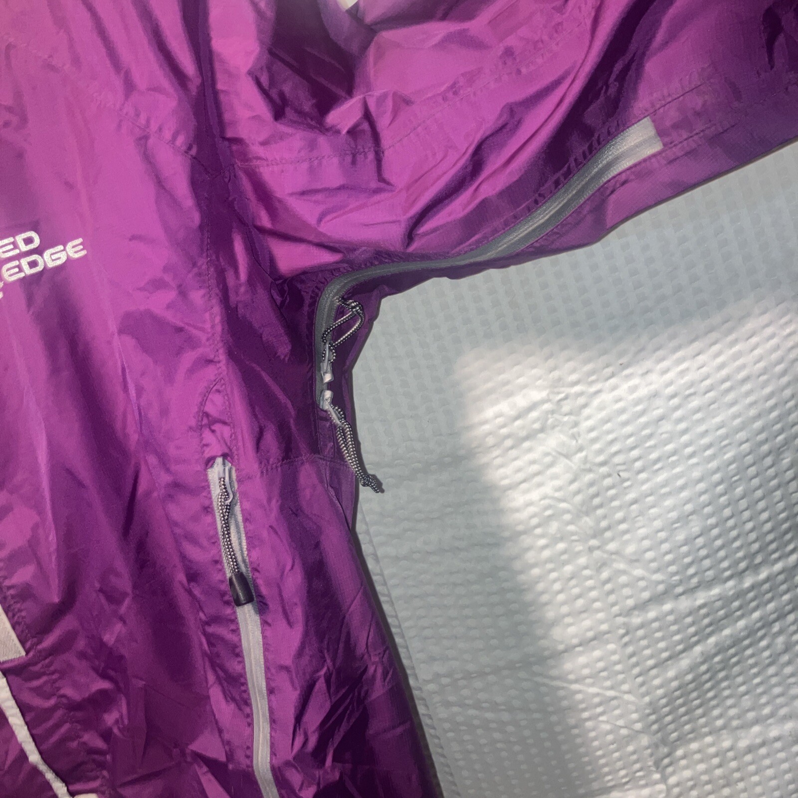 Womens RED LEDGE Rain Jacket Lightweight Size XS … - image 4