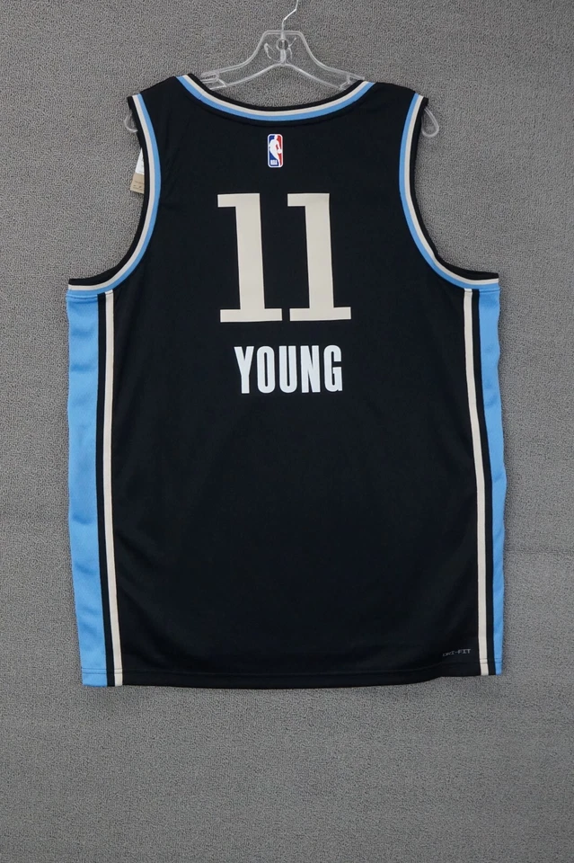 Camiseta Nike Trae Young Atlanta Hawks City Edition Lift As We Fly #11 nova com etiquetas tamanho 52 - Imagem 4 de 4