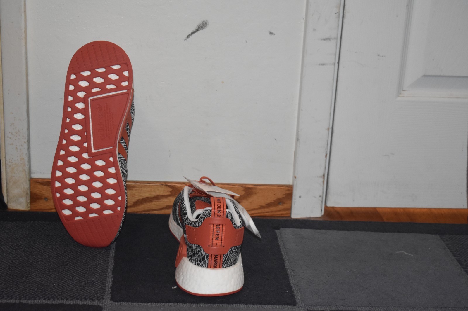 NEW Adidas NMD R2 JD Sports Sports Sports orange and Grey Men’s Running shoes Size 11.5 BY2098 994dee NEW Adidas NMD R2 JD Sports Sports Sports orange and Grey Men’s Running shoes Size 11.5 BY2098 994dee