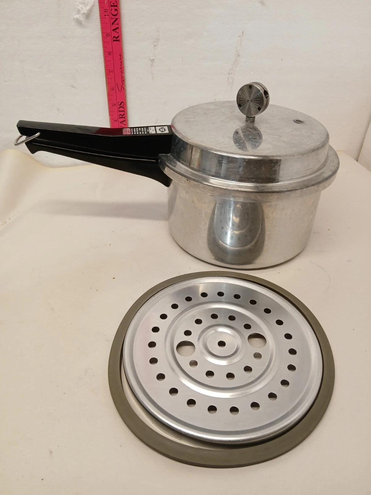 Vintage Mirro-Matic M-0294 4 Qt Aluminum Pressure Cooker w Trivet USA