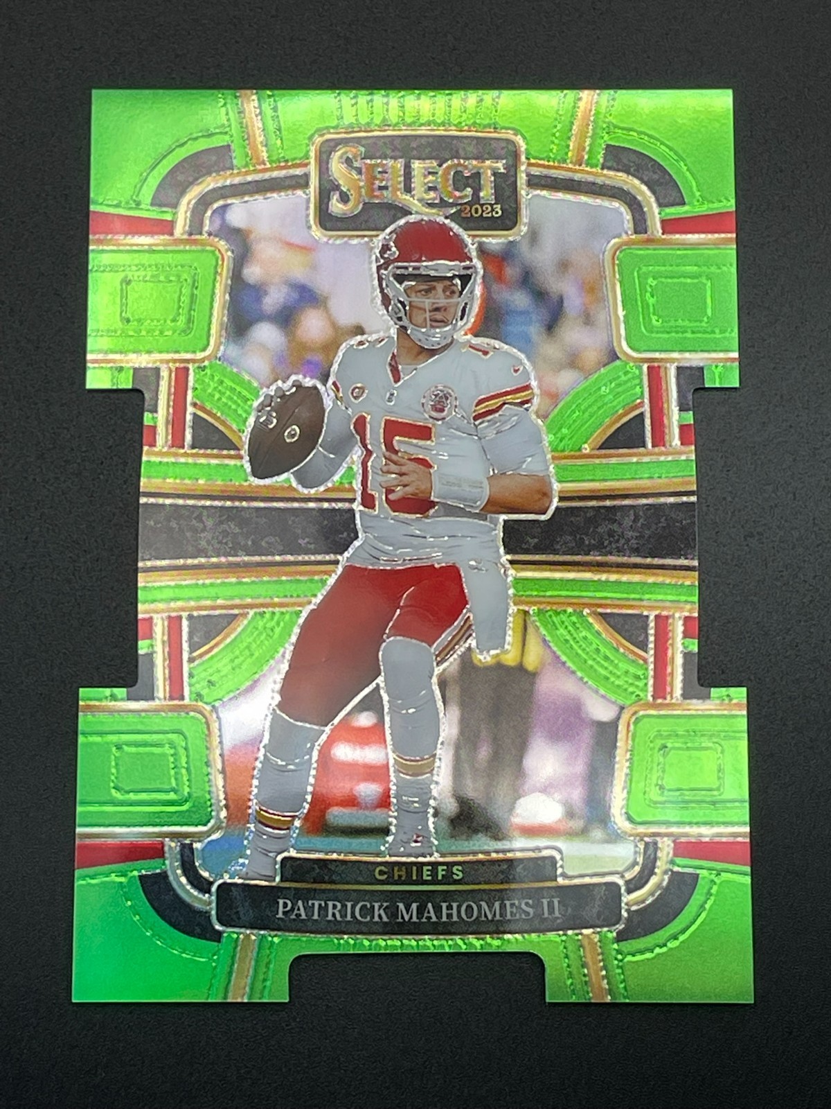 2023 Panini Select - Concourse Patrick Mahomes Neon Green Prizm Die-Cut /599