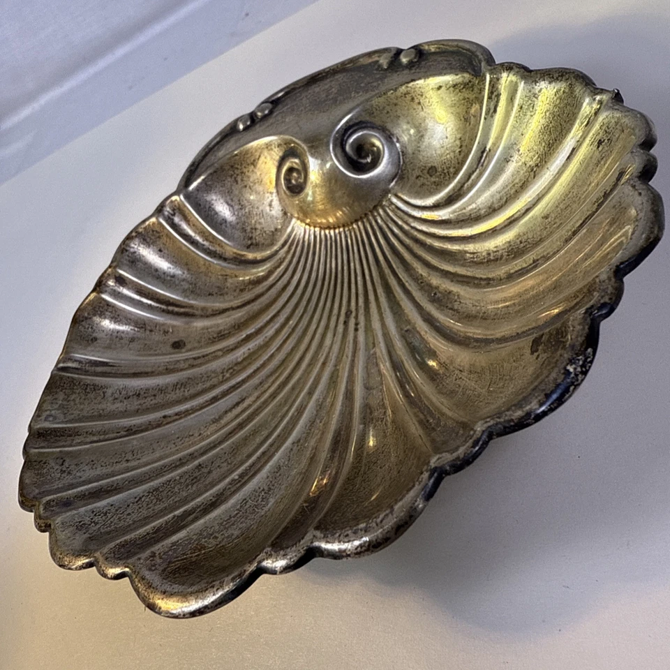 纯银复古脚饰品盘。 扇形外壳设计。 5.25 英寸 x 5 英寸。 — 第 3/4 张图片