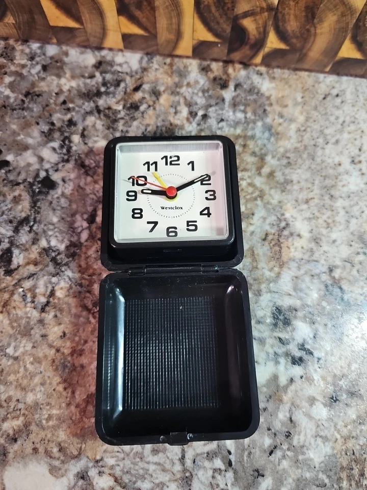 Westclox Travelite Quartz  Clock Compact Folding Travel Case Needs Battery - Image 4 of 4