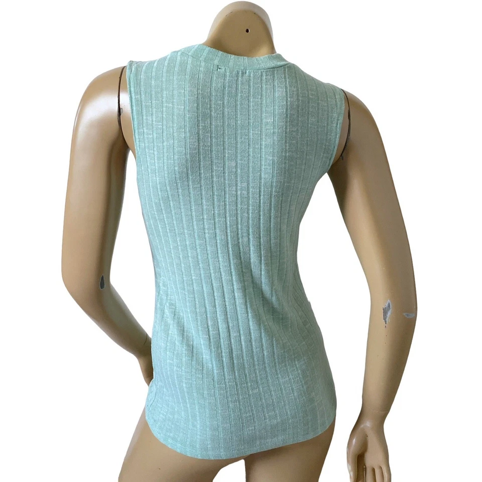 RUE 21 女式 Jr 大号无袖薄荷绿色毛衣针织背心衬衫 — 第 4/4 张图片