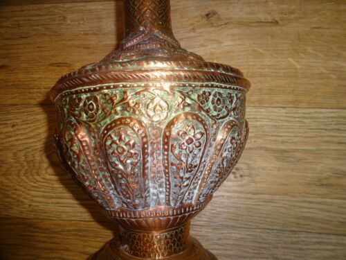 Unusual Antique Indian Copper Repousse Vessel Height 43 cm Diameter 17cm 1.4kilo - Picture 6 of 9