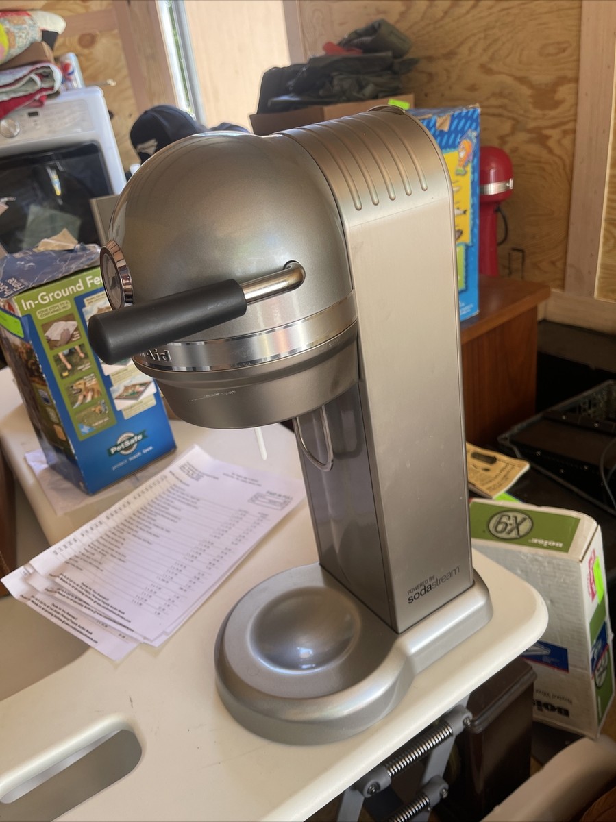 キッチン家電 sodastream SodaStream Terra Sparkling Water Maker with CO2 and