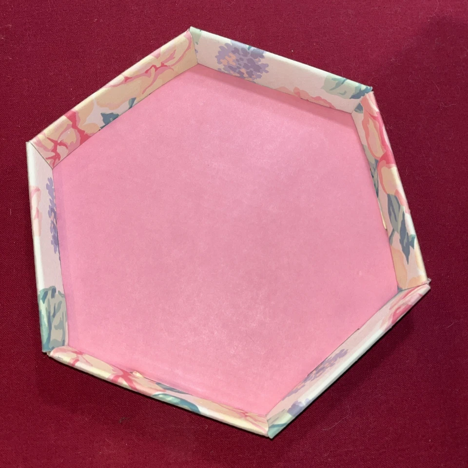 COQUETTE HAT BOX TOP case hexagon PINK ROSES Fairy Whimsy 10x12x6”Vintage 6 Side - Image 4 of 4