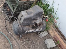 Central Pneumatic 2 Horsepower 8-Gal 125 PSi Cast Iron Air Compressor
