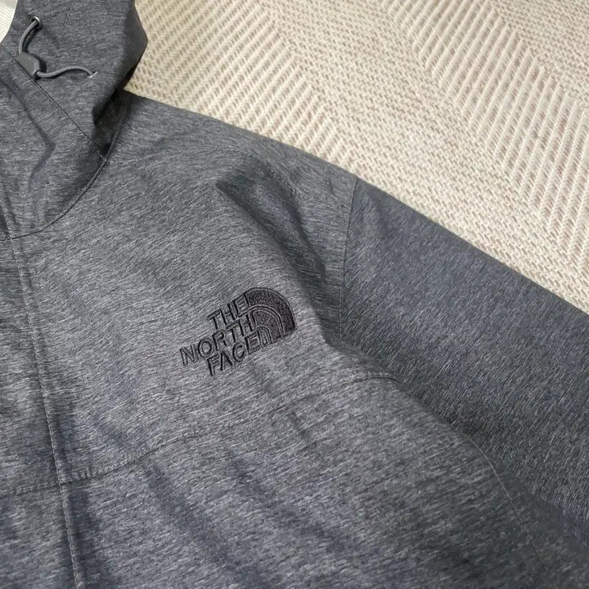 The North Face Technical Soft Shell Jacket J03521… - image 8