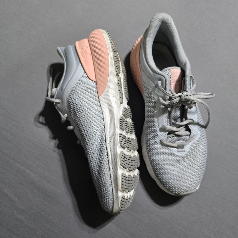 Under Armour Charged Escape 4 Running Shoe Gray Pink Women's 10 3025426-108 - Image 4 of 4