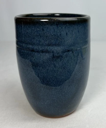 Jugtown Ware Pottery Blue Speckled Flat Bottom 14 oz Cup Mug Vernon Owens, 1994