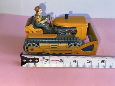Vintage Dozer No. 17 Tin Litho Bulldozer, battery Operated Superb