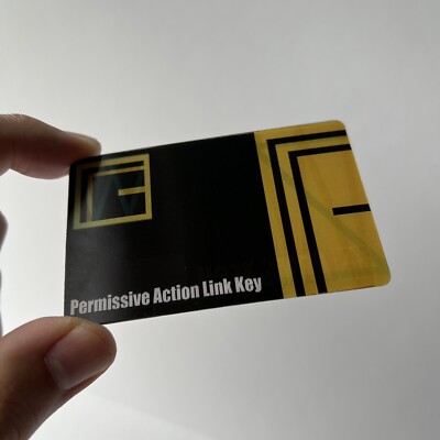 Lenticular Metal Gear Solid PAL Card Key ☆ Color Changing