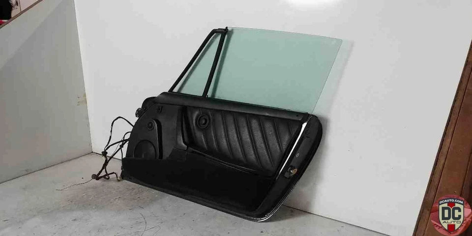 1978-1986 Porsche 911 Targa/Cabrio Right/Passenger Door Complete 91153100621 - Image 4 of 4