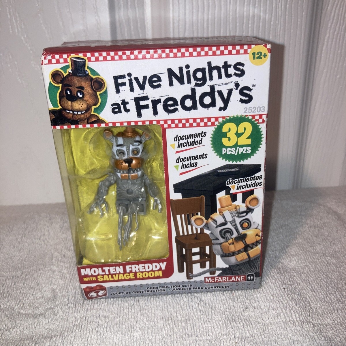 five nights at freddys molten freddy with salvage room 32 pcs