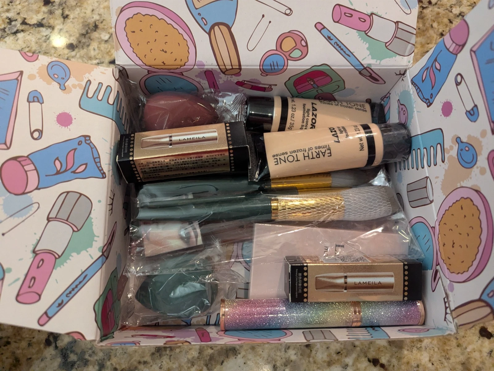 20pc Makeup Gift Set Teen Girls Color Eyeshadow Pallet Lip Gloss Foundation
Opens in a new window or