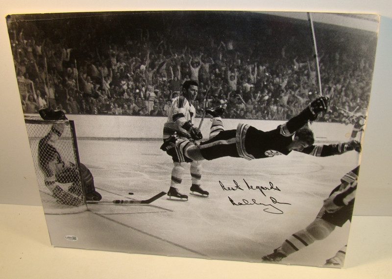 Huge 16X20 Poster Board PHOTO Bobby Orr AUTOGRAPHED JSA Certified FLYING GOAL