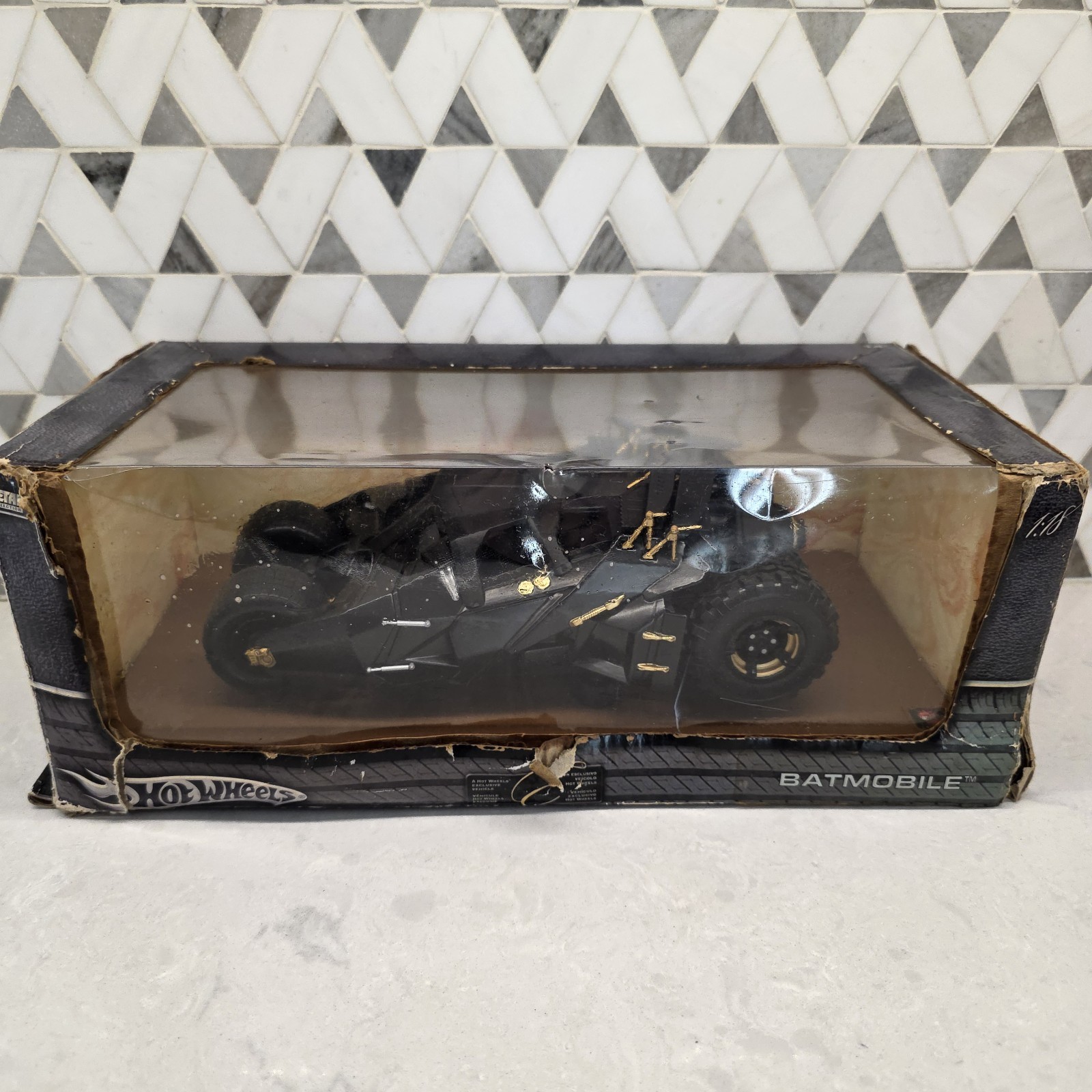 Hot Wheels 2004 Metal Collection Batman Batmobile Tumbler 1:18 - New Sealed Box