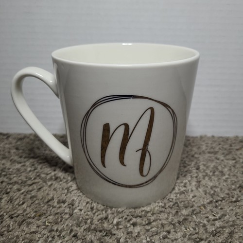 Bettbad & Beyond Formations Monogramm ""M"" Becher Gold