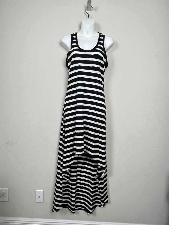 Vestido maxi regata listrado preto branco Express tamanho S bainha alta baixa algodão modal cas - Imagem 2 de 4