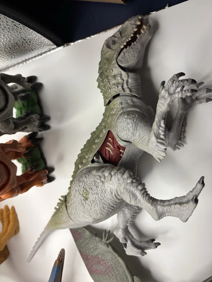 Lote de 8 figuras de acción figuras de juguete de dinosaurio parque mundial JURASSIC ver video Foto 4 de 4