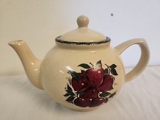 Home & Garden Party LTD Apple TEAPOT COFFEE POT SPONGE RIM MADE IN USA