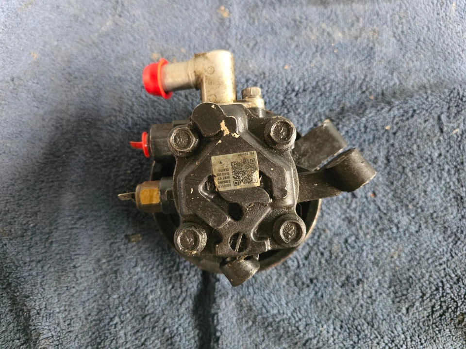 Power Steering Pump Assembly 2008 Lincoln MKX Ford Edge used - Image 3 of 4