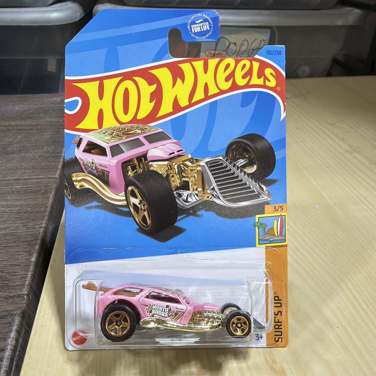 HOT WHEELS TREASURE HUNT 2023 SURF CRATE PINK