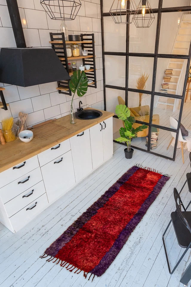 3'0" x 9'10" Vintage Hand-knotted Runner Rug Traditional Oriental Wool Carpet - Image 2 of 4